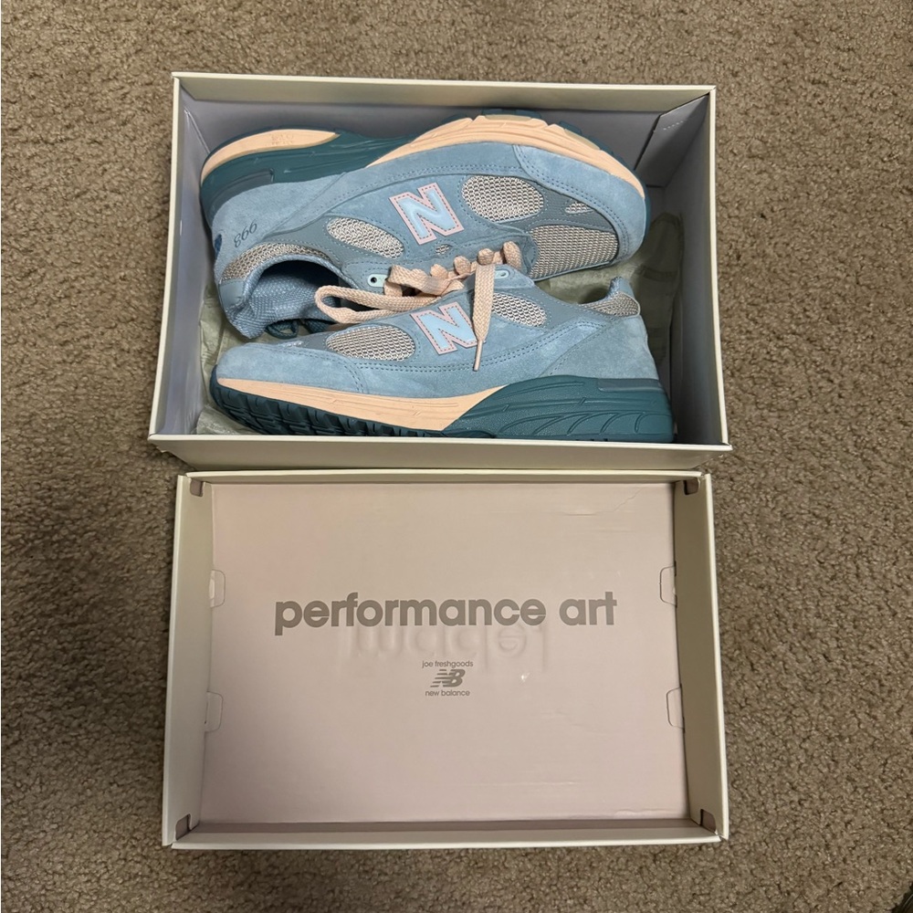 Worn once, Box